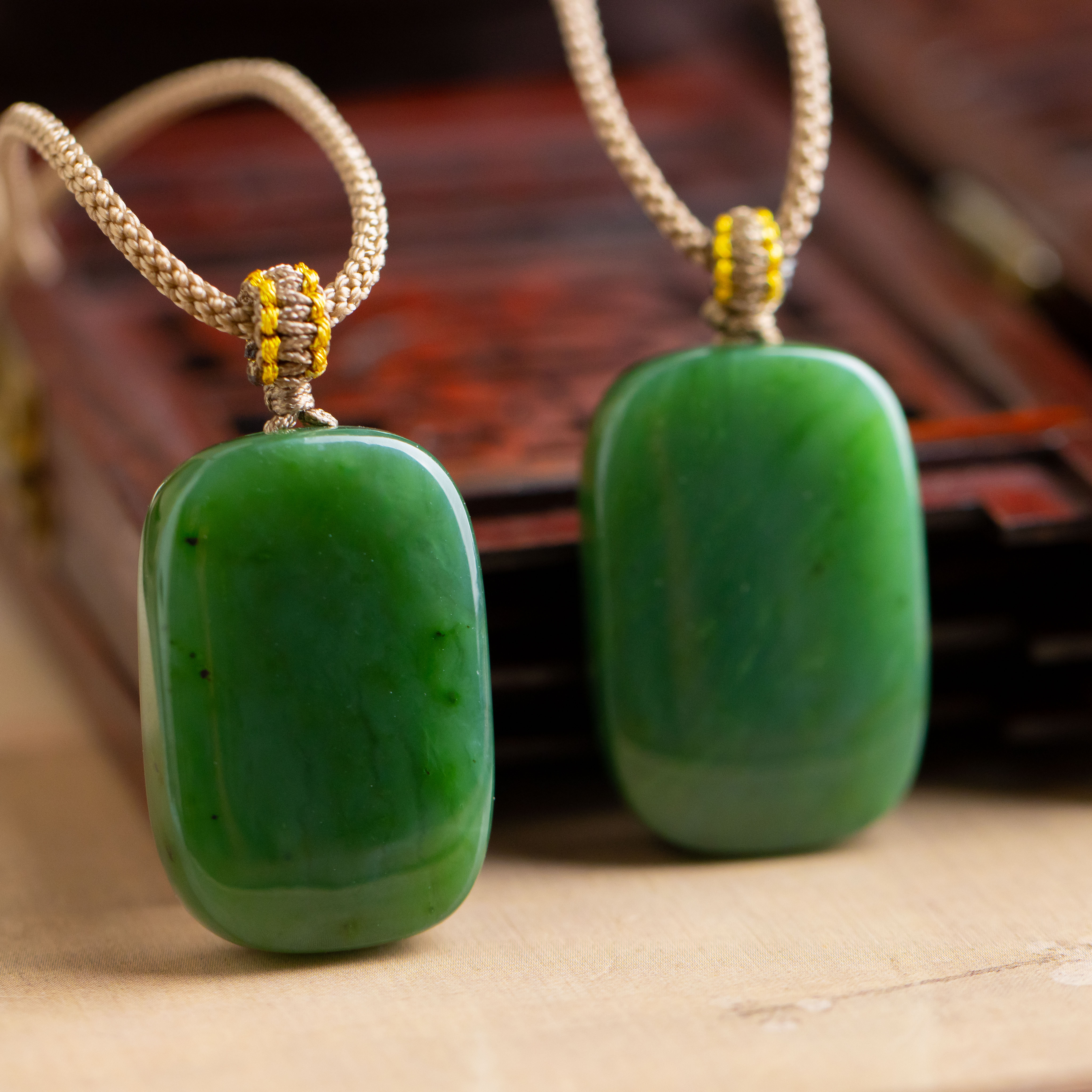 和田玉碧玉无事牌编绳吊坠（多样性发货 发其一）