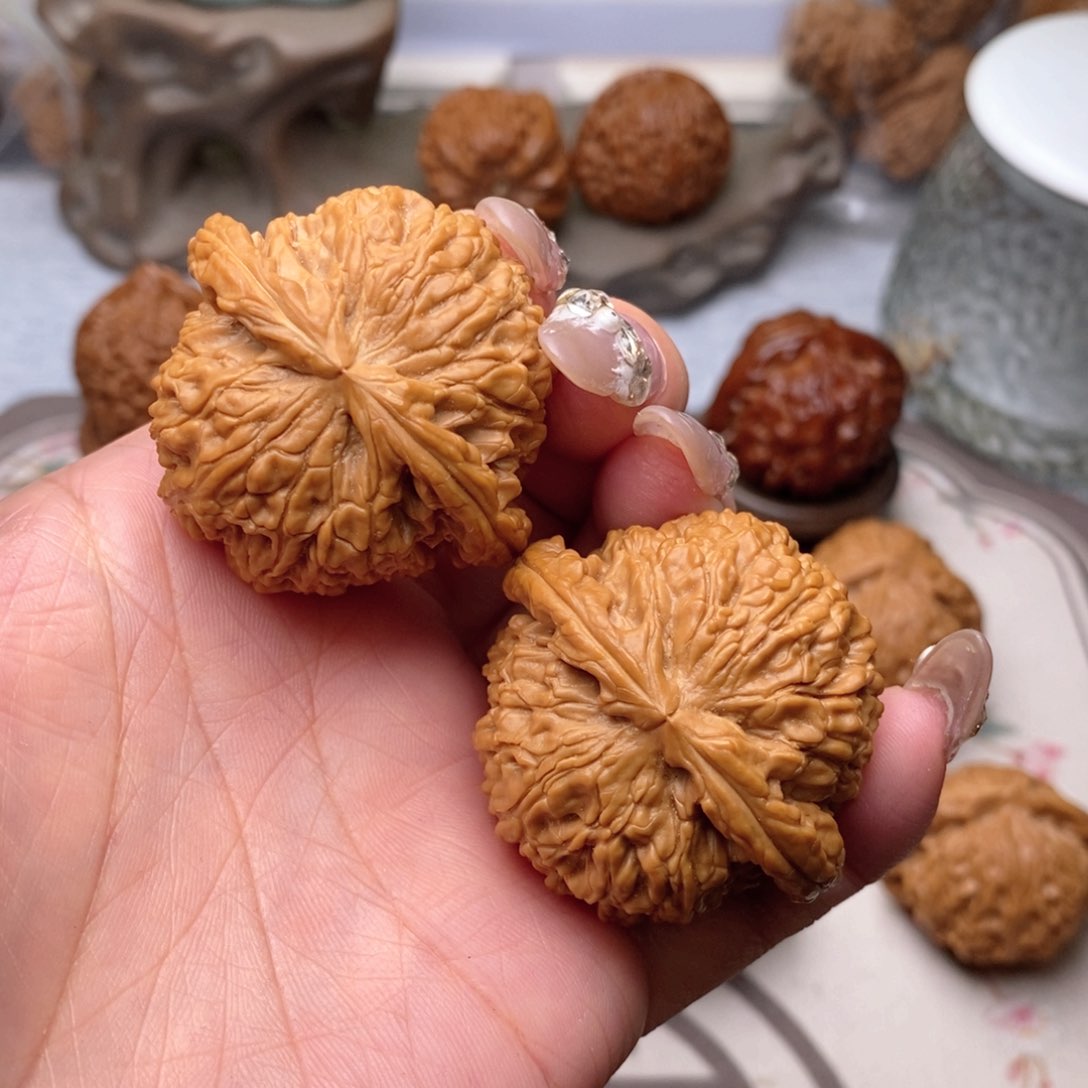 【闪购商品】文玩核桃把件S****马白狮子