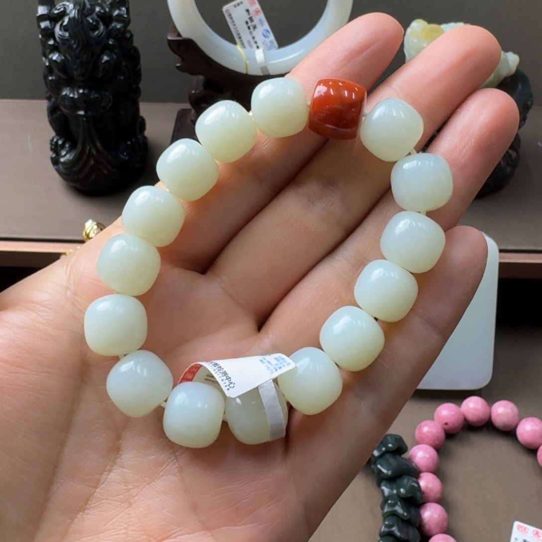 和田玉未镶嵌手串