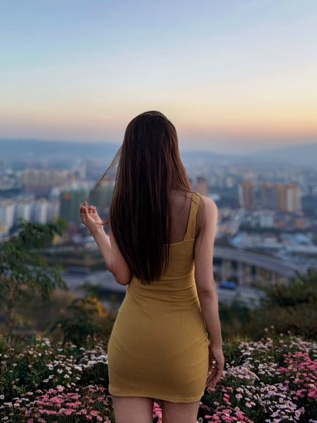 辣妹纯欲抽绳绑带收腰修身夏季吊带连衣裙