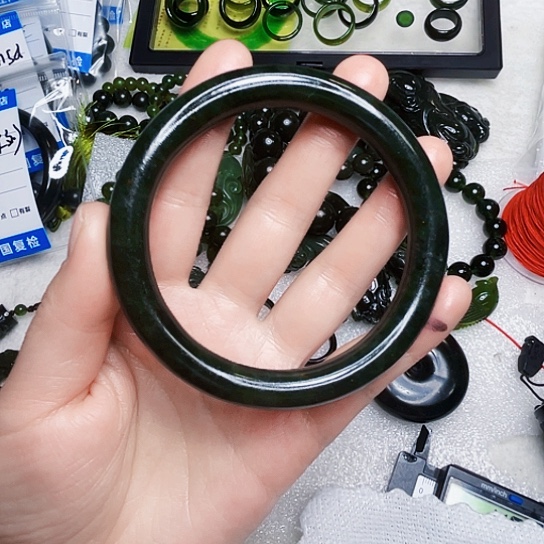 蛇纹石玉手链合金百****弃