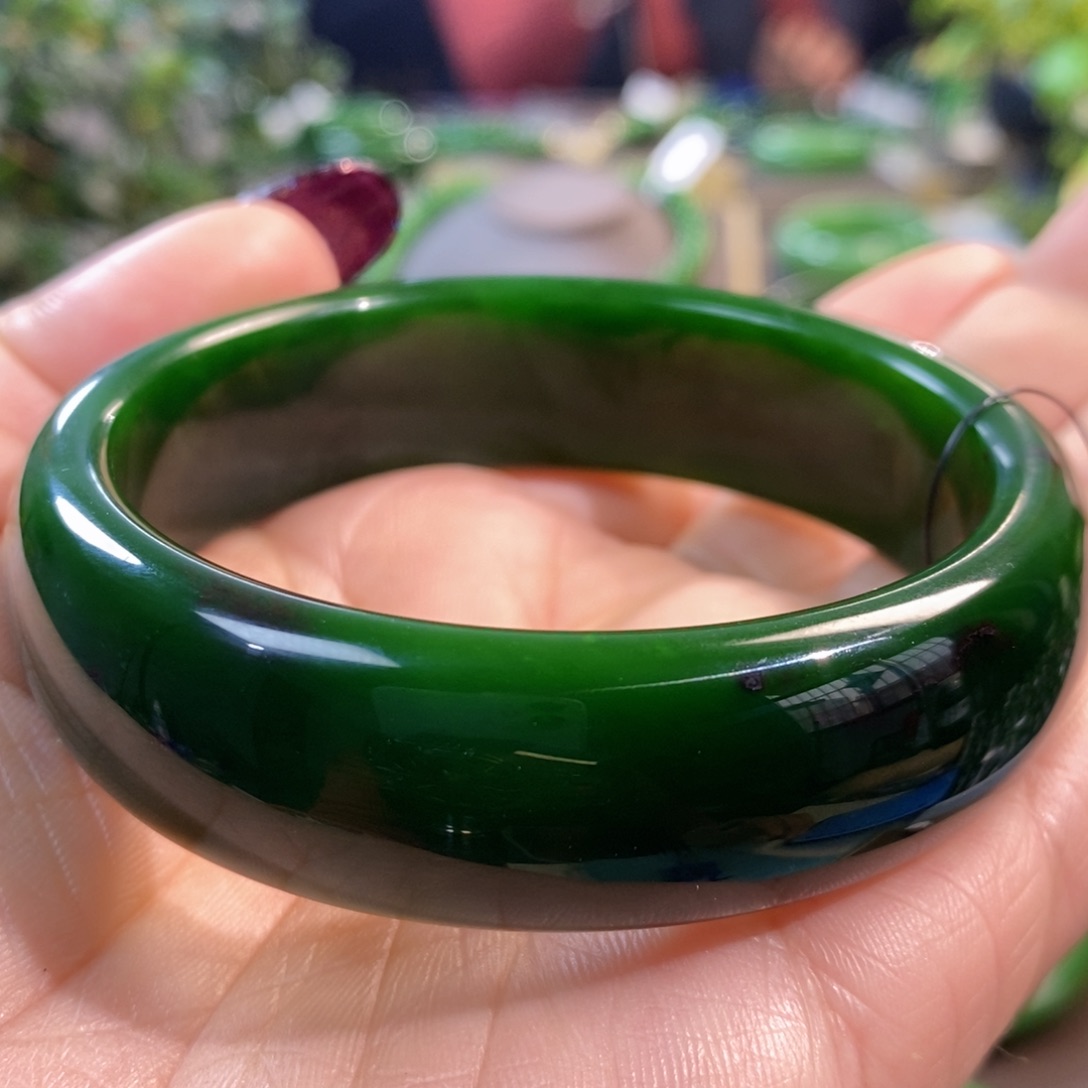 和田玉（碧玉）手镯未镶嵌