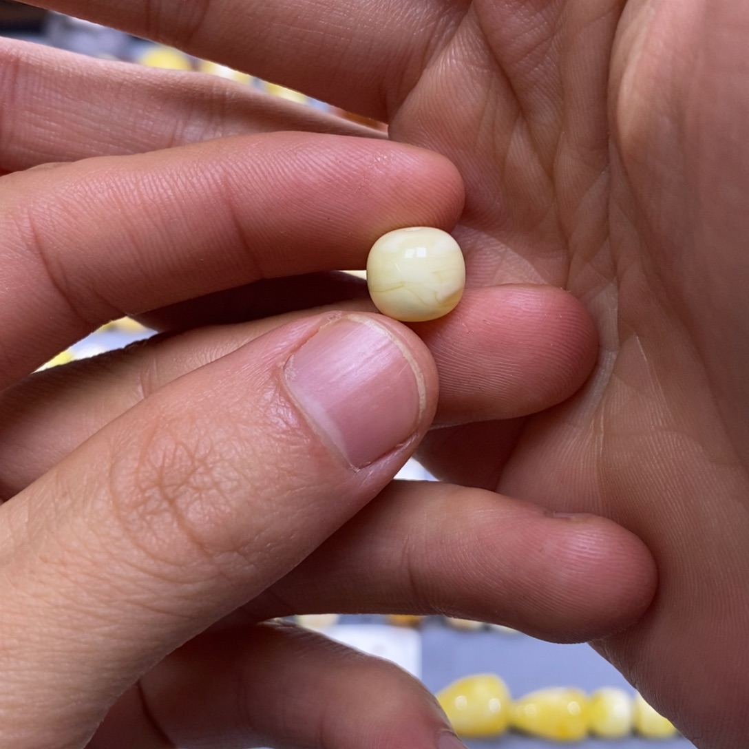 琥珀未镶嵌珠宝奇石10mm