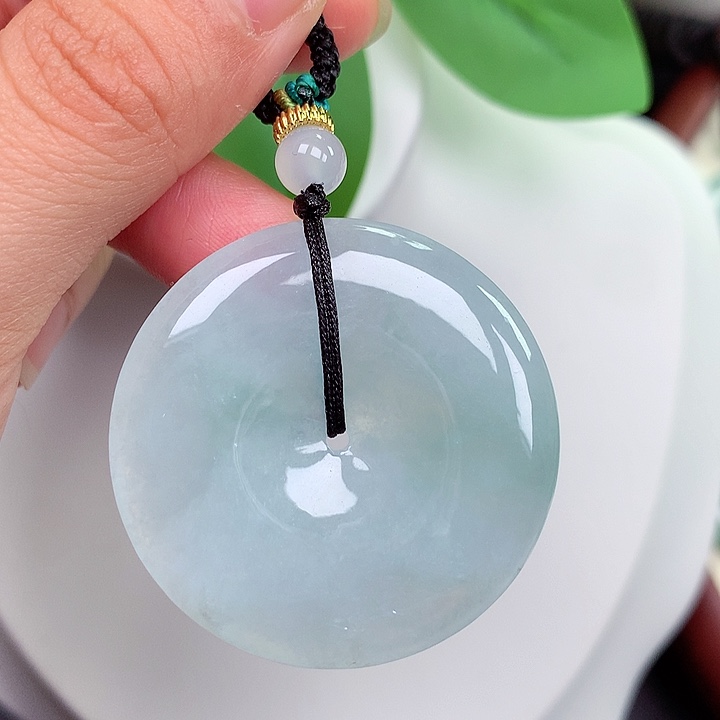 颈饰未镶嵌翡翠平安扣 38.7x5.0mm