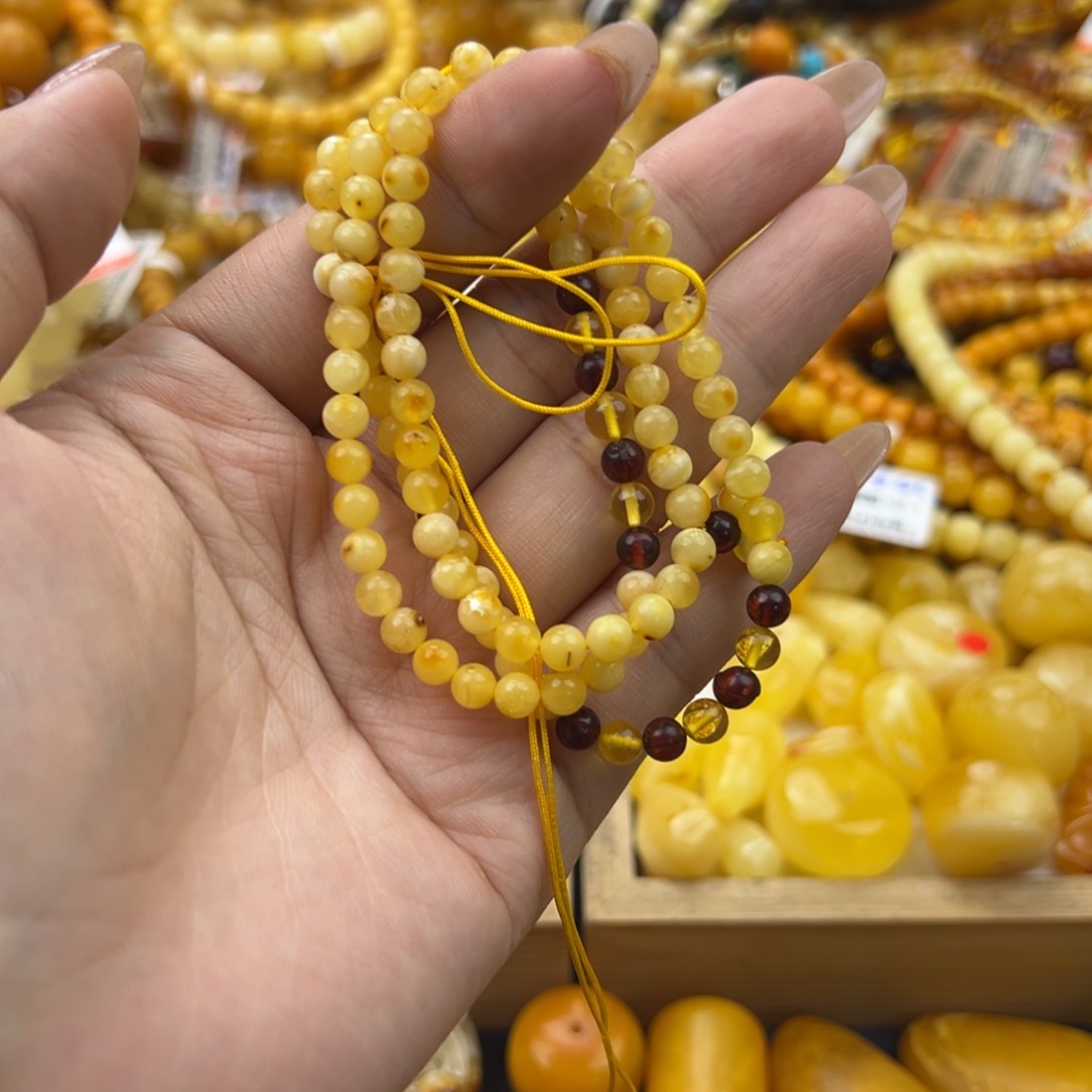 琥珀珠宝奇石未镶嵌