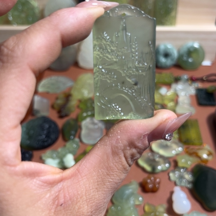 蛇纹石玉合金颈饰