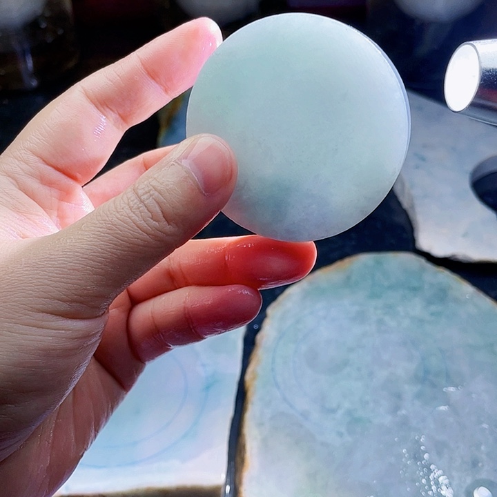 翡翠未镶嵌颈饰毛料58