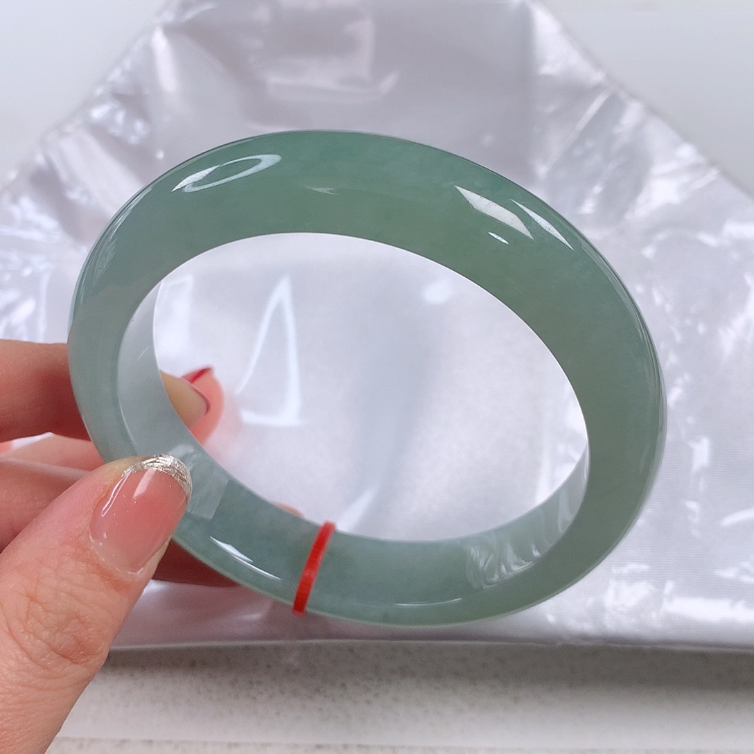 翡翠手镯未镶嵌 正圈