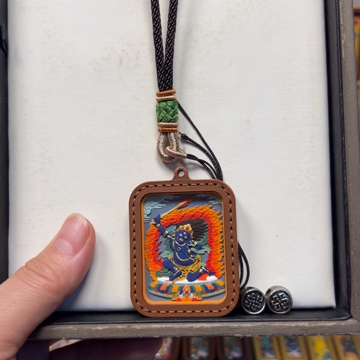 吊坠不动明王单面皮卡