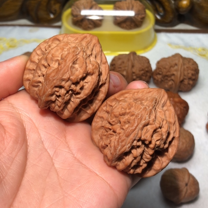 文玩核桃43火焰马蹄