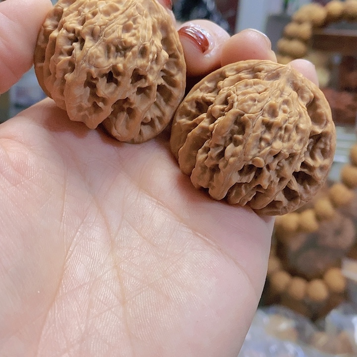 【闪购商品】文玩核桃把件41.5霞云岭