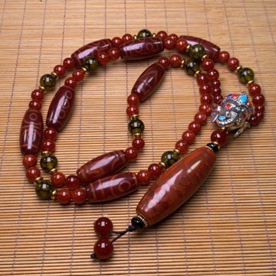 玛瑙/玉髓颈饰未镶嵌