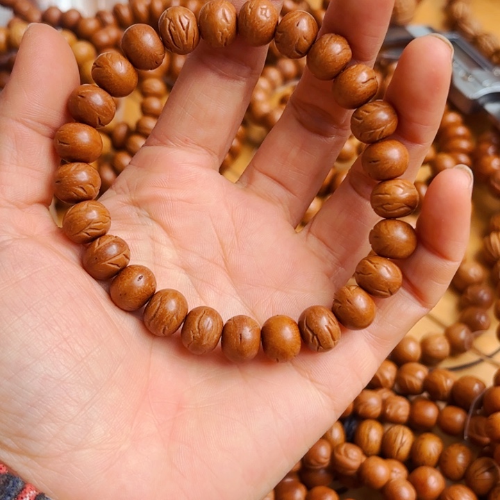 恭**财秦岭龙纹桃核11尺算盘