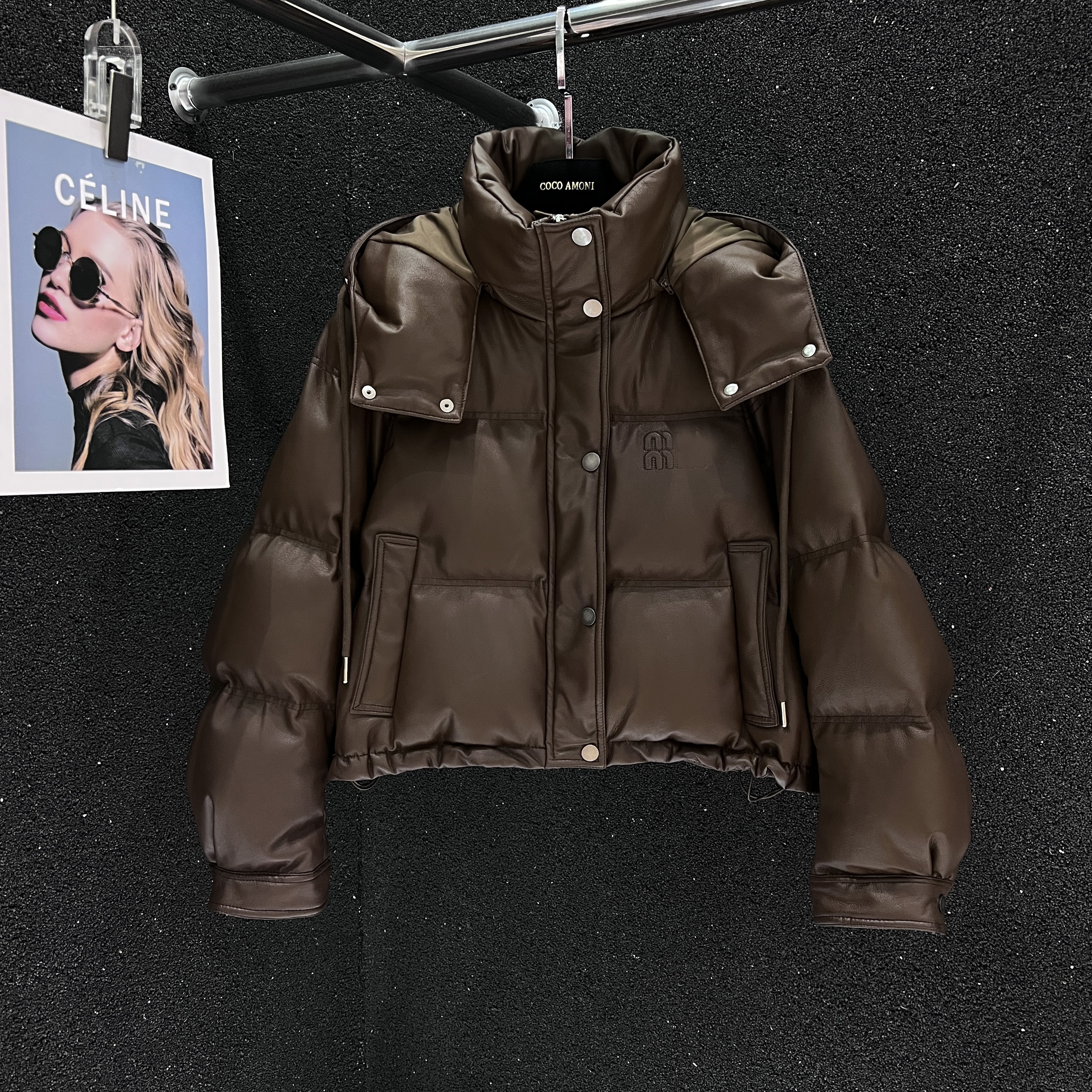 极简风纯色皮面连帽立领短款设计感宽松羽绒服AB253