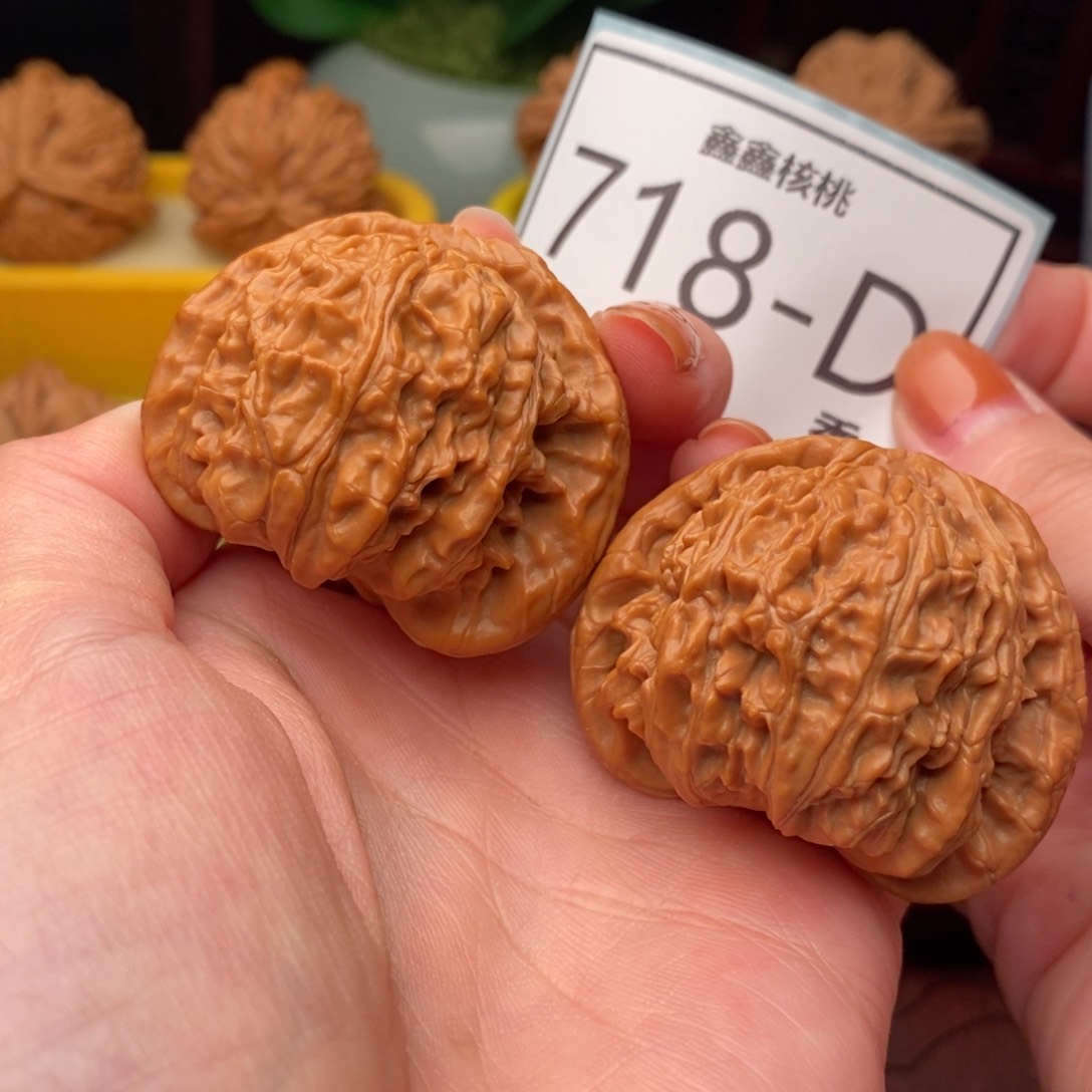 文玩核桃把件白狮45