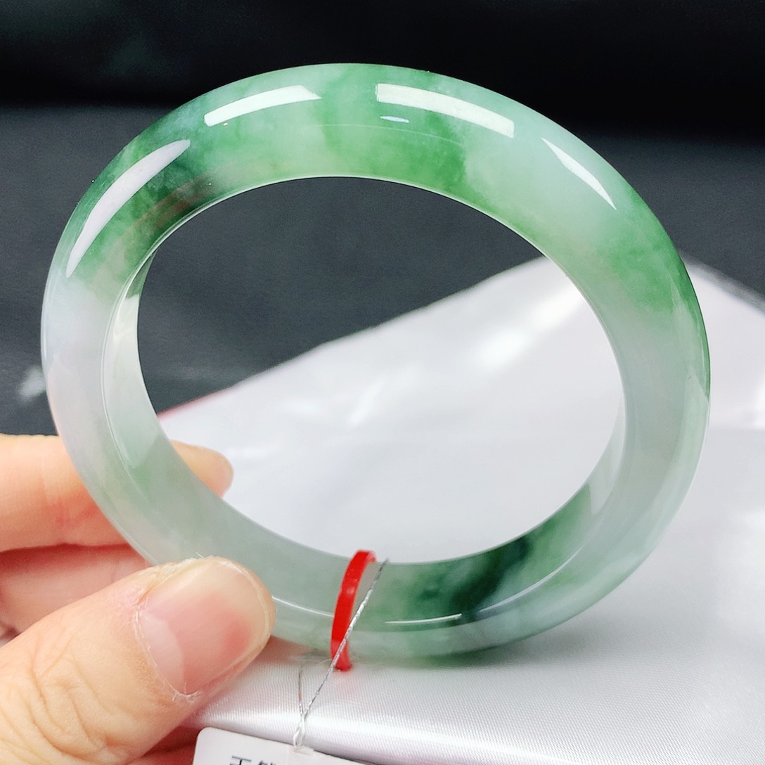 翡翠手镯未镶嵌54+圈