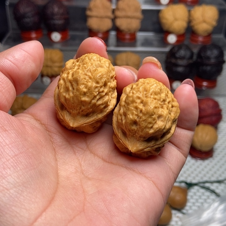 文玩核桃把件鸭嘴兽12