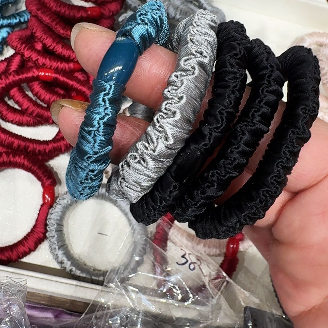 皮质非金属五根发绳