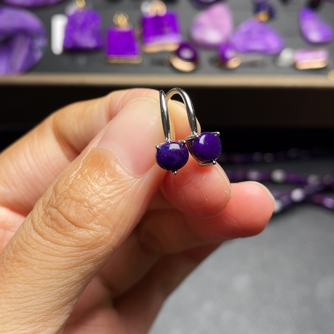 银S925镶嵌苏纪石（舒俱来）耳环