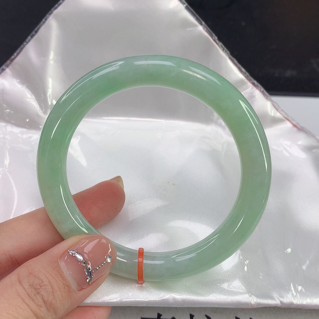 翡翠手镯未镶嵌天然A货翡翠848