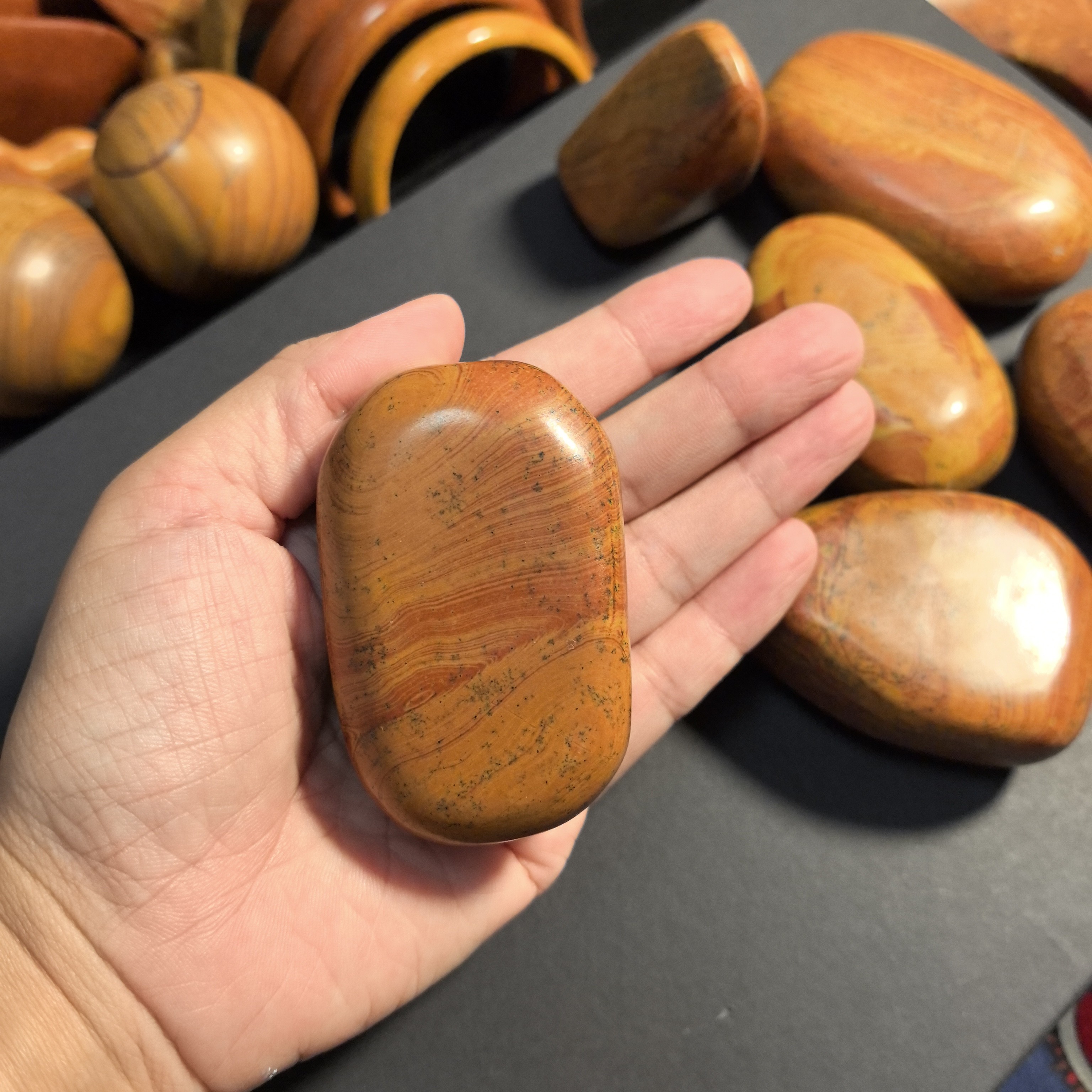 泗水砭石原石把件