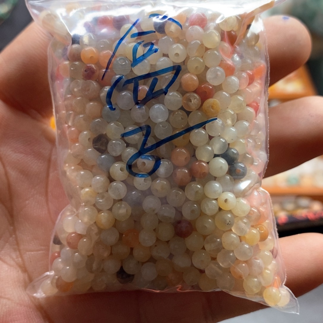 未镶嵌手串石英质玉盒****子