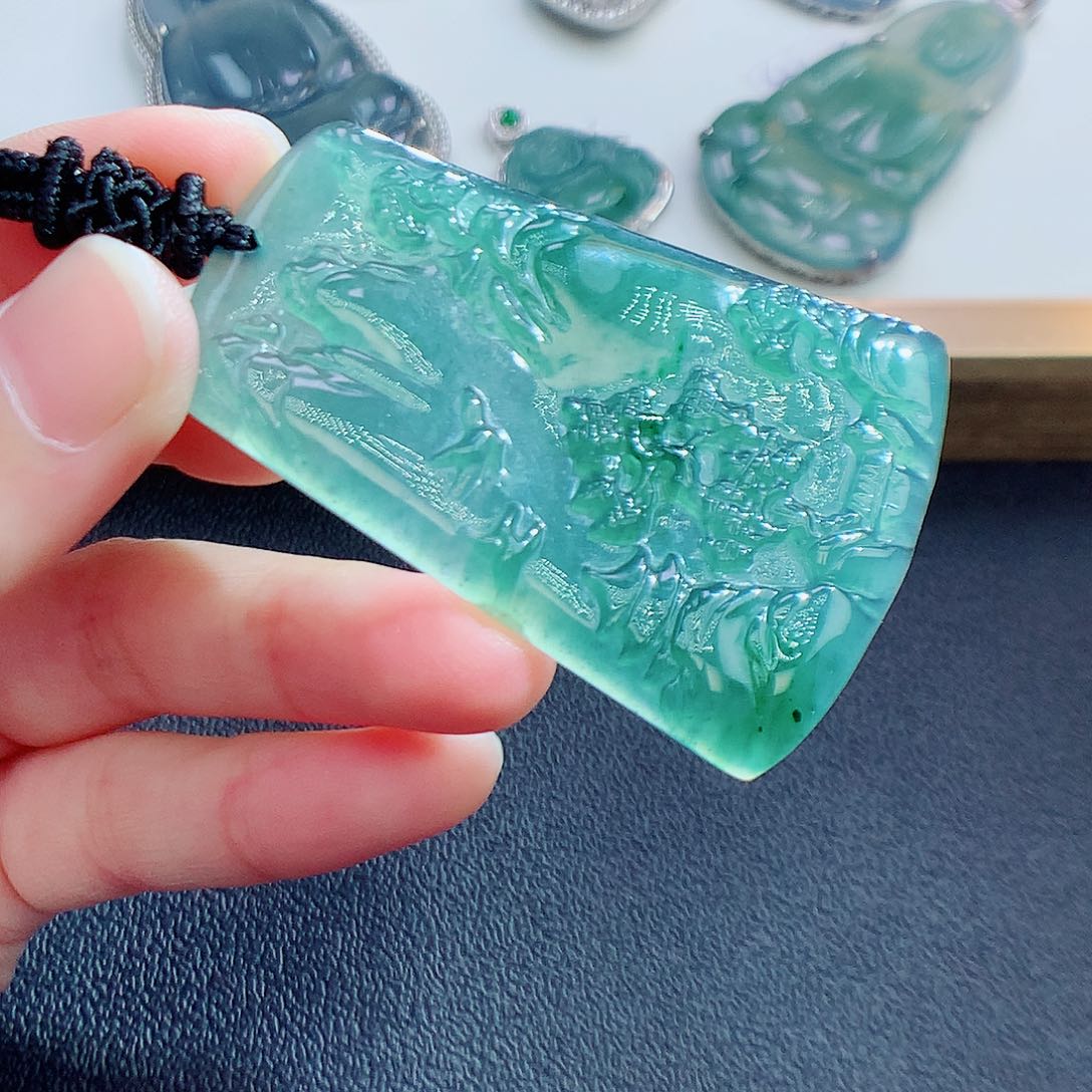 翡翠颈饰未镶嵌翡翠