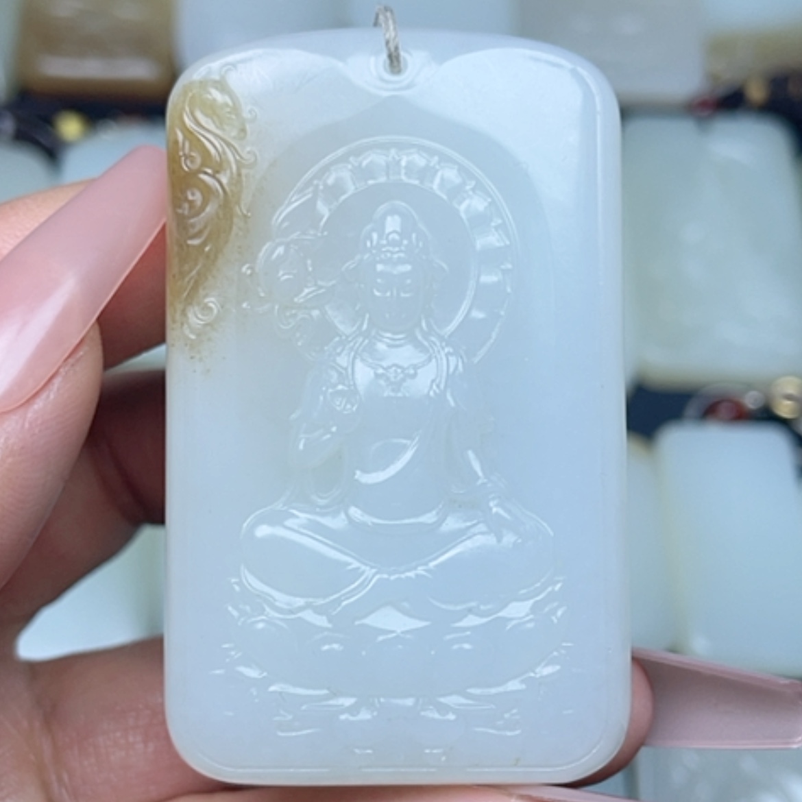 【闪购商品】颈饰未镶嵌和田玉