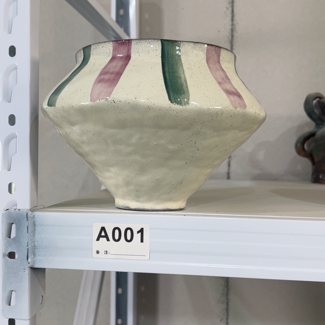 红陶古*口13高14有孔