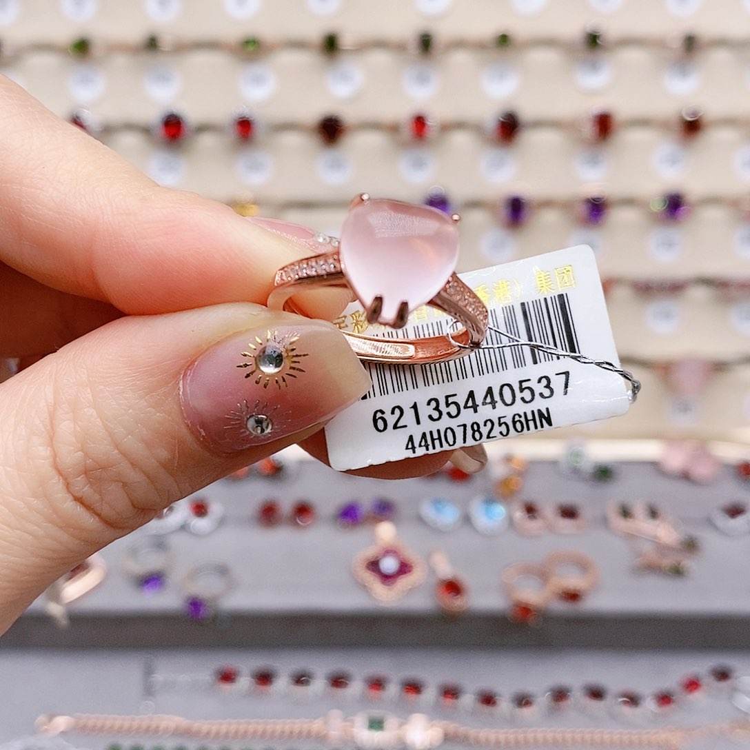 水晶戒指银S925镶嵌得***妇戒指