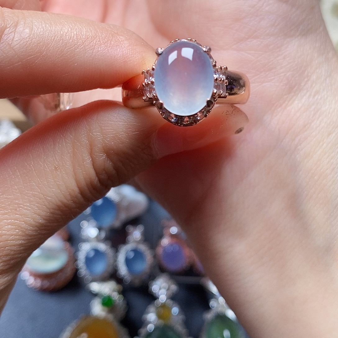 翡翠戒指未镶嵌翡翠戒指