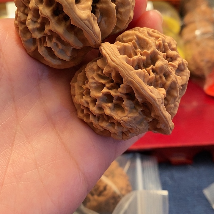 【闪购商品】文玩核桃吊坠帝王