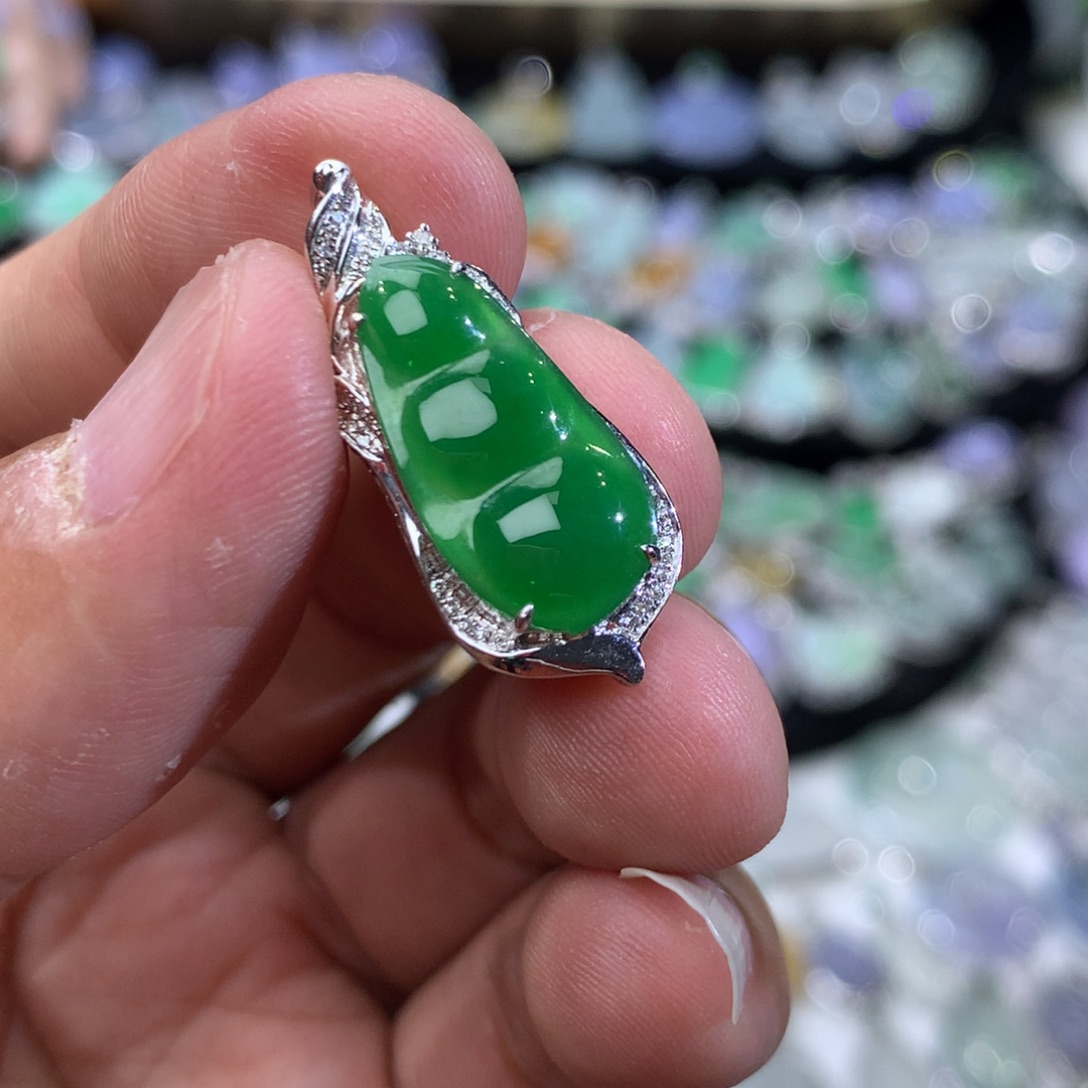 翡翠18K金镶嵌吊坠(不含链)