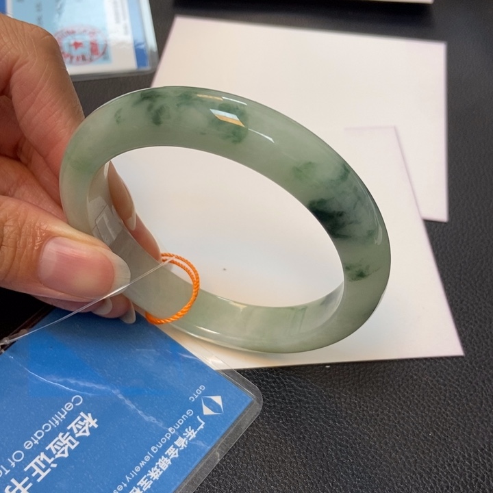 翡翠手镯未镶嵌59-60正圈