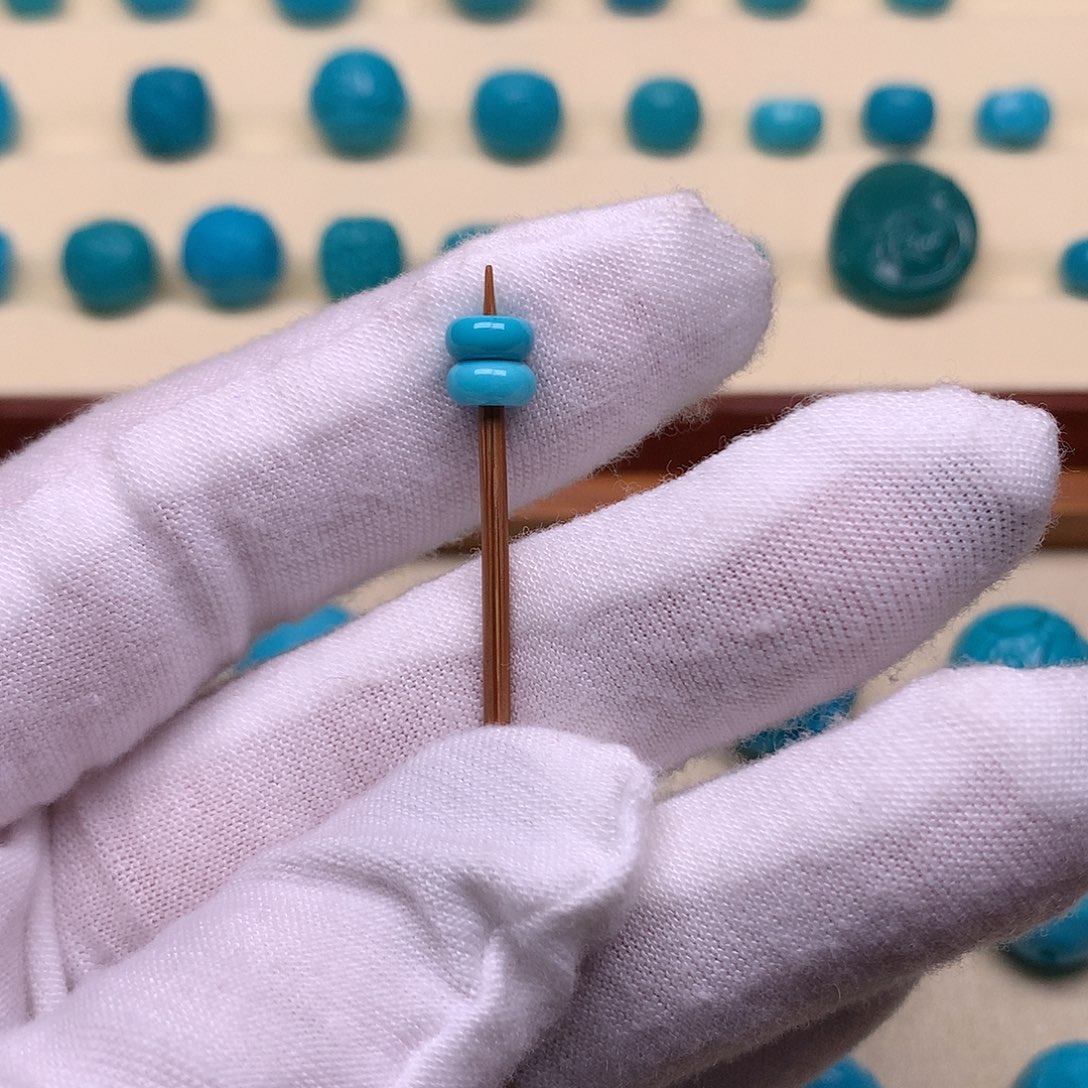 绿松石未镶嵌天然原矿绿松石面包5.6