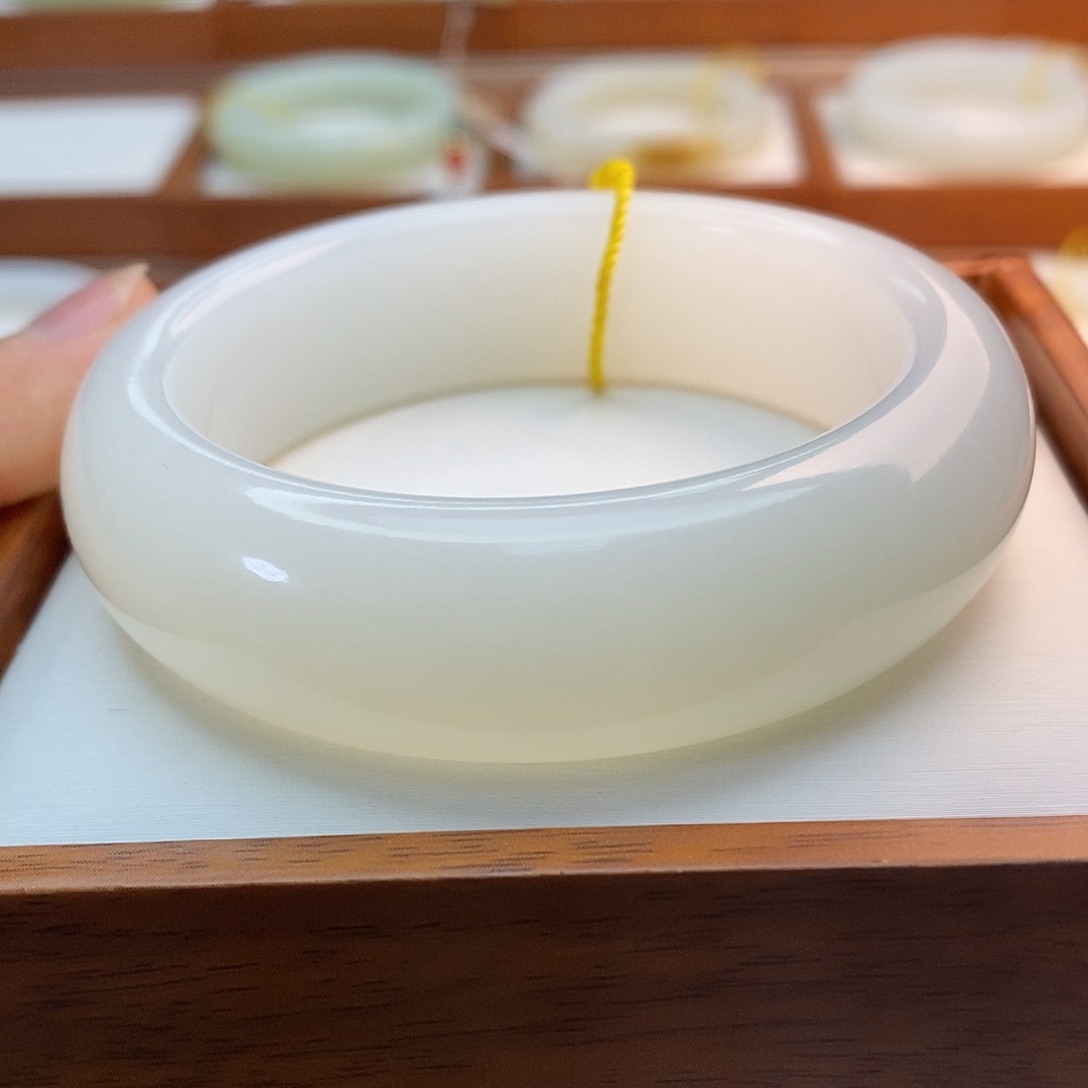 和田玉（白玉）未镶嵌手链