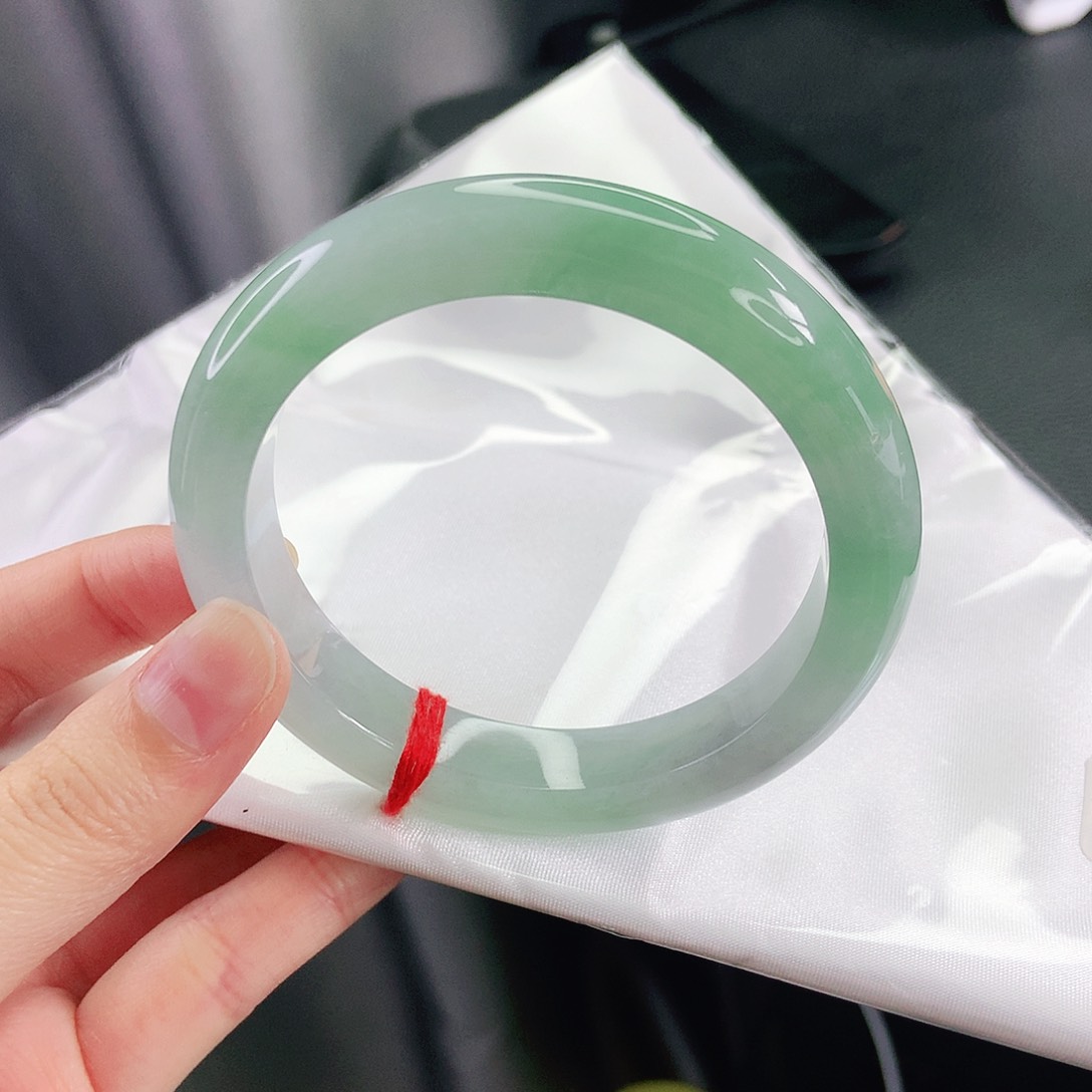 未镶嵌手镯翡翠57圈