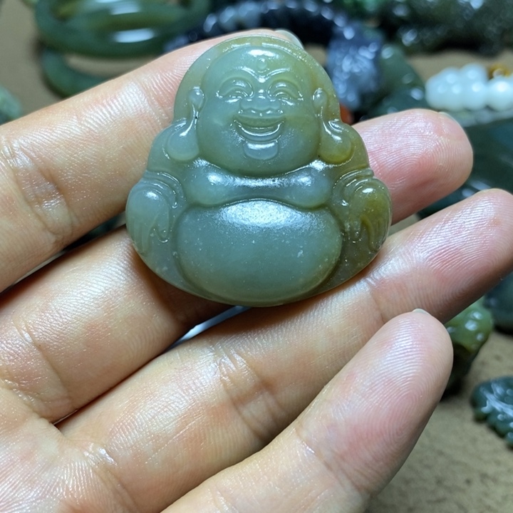 和田玉未镶嵌颈饰