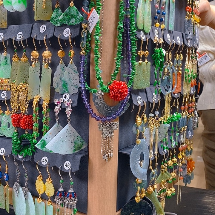 翡翠未镶嵌耳饰翡翠