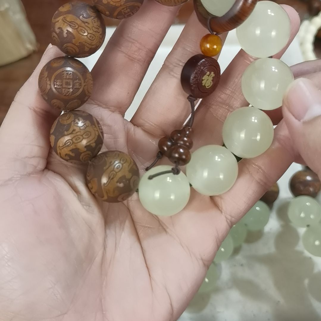 大果紫檀（缅甸花梨）无事牌20mm圆珠