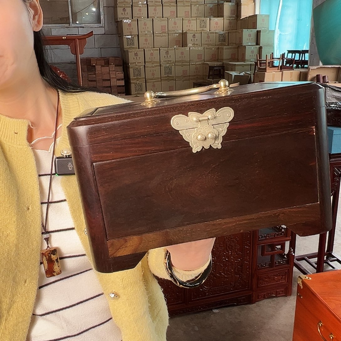 红酸枝木类大红酸枝手提首饰盒