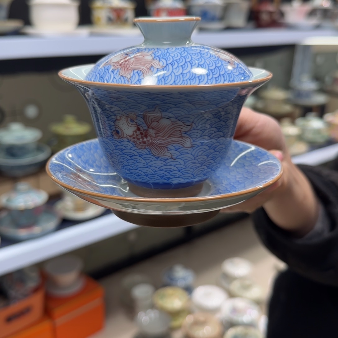 高温下的高温天气使其成为