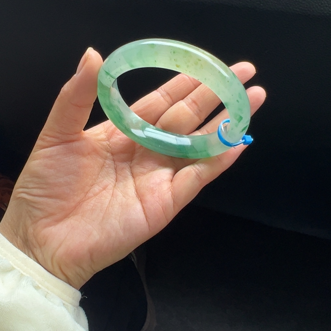 石英质玉未镶嵌手镯非洲翠6162