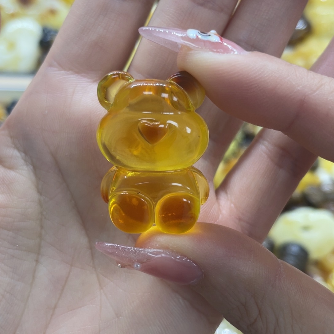 琥珀裸石未镶嵌5.9克小熊