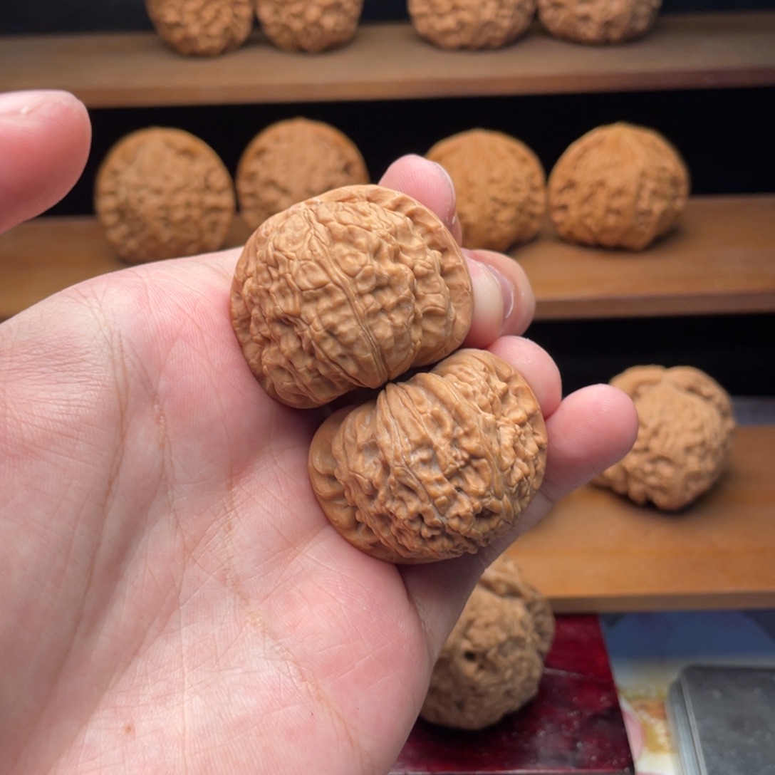 文玩核桃把件37边肚红皮球白炸漏价