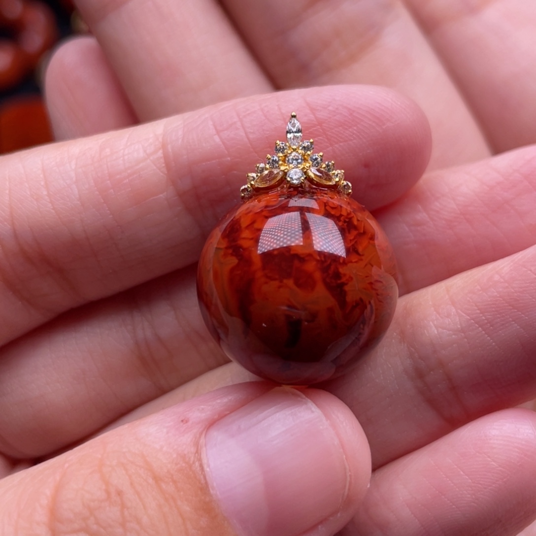 南红玛瑙18K金镶嵌珠宝奇石单珠吊坠18.9mm