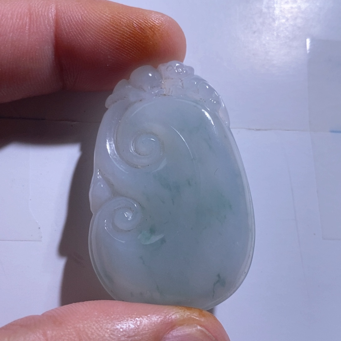 定制翡翠未镶嵌如意