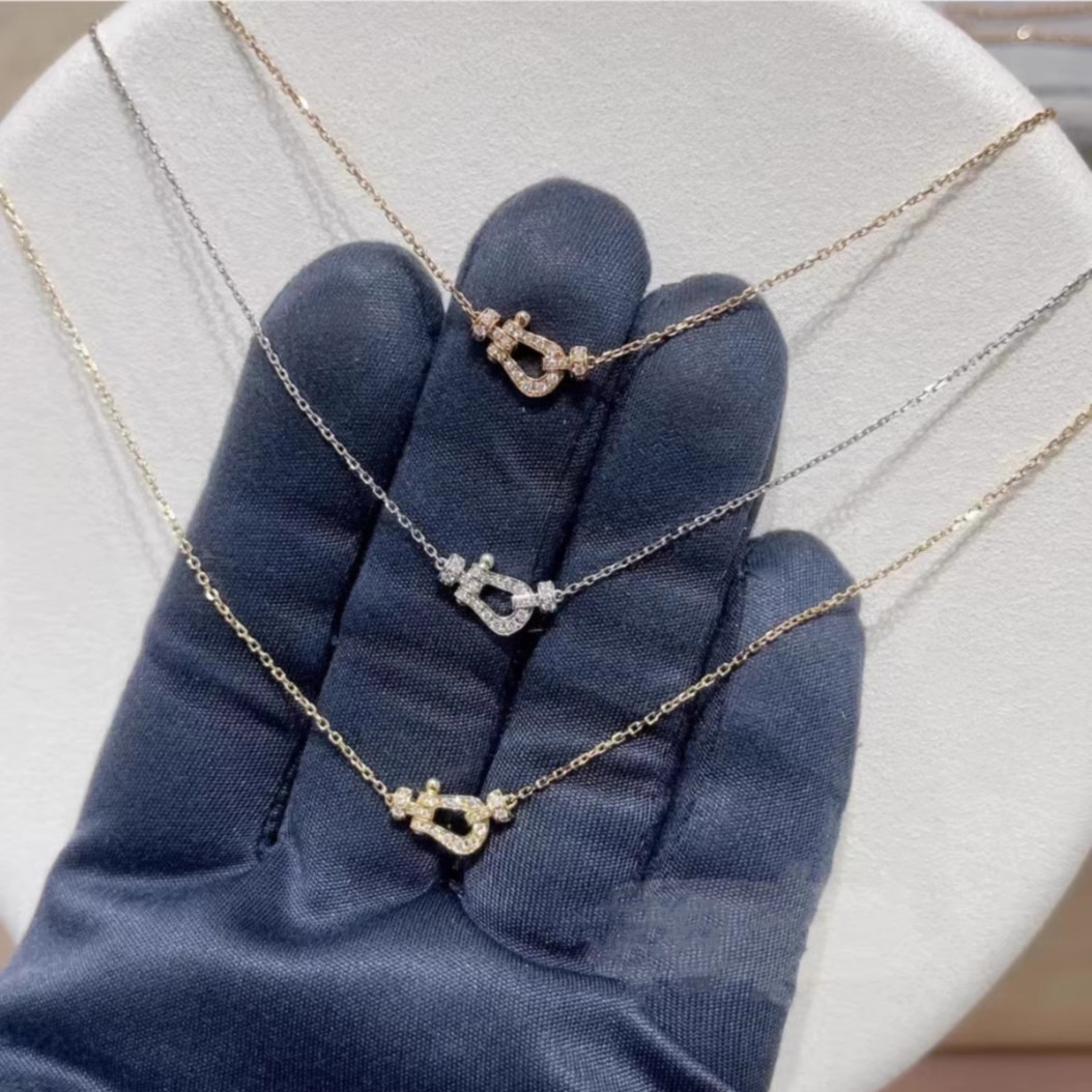 CK 坠链均925银 925银满钻马蹄扣项链女轻奢小众玫瑰金锁骨链时尚