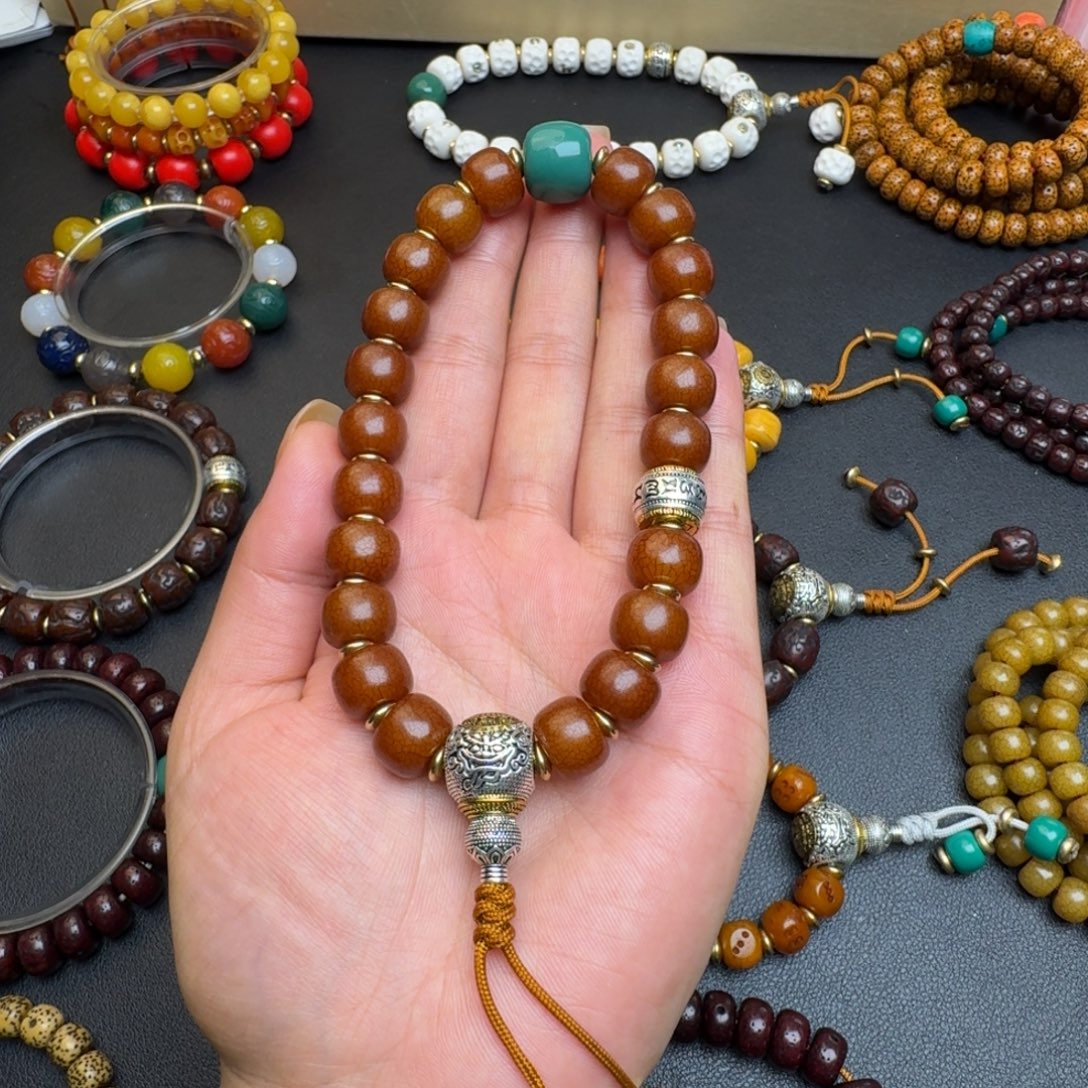 铺****泥塑…………………………………………