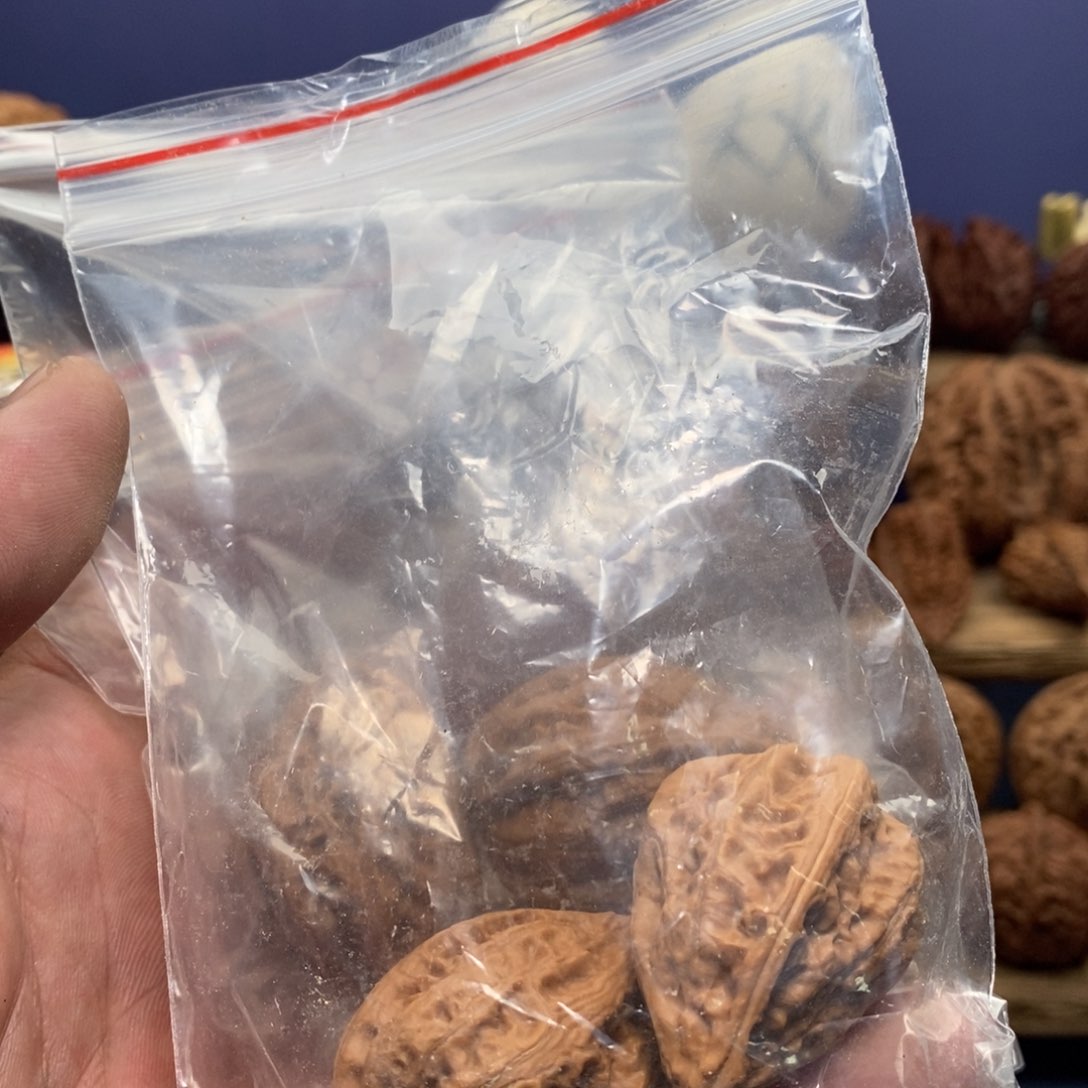 文玩核桃吊坠56雅秋